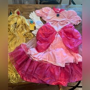 Women’s M (8-10) Princess Peach Costume Set 👑